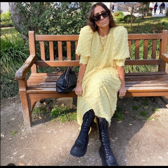 MIDI LOOSE-FITTING TEXTURED DRESS PUFF SLEEVES - Picture 11 of 11